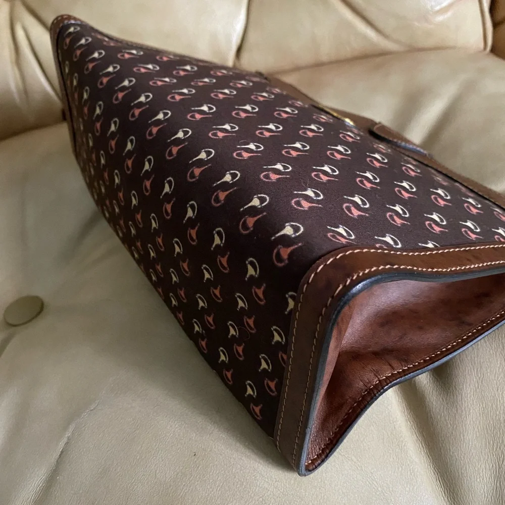 Vintage Gucci LKNW Oversized Clutch Toiletry Bag Horsebit Logo Fabric/Leather